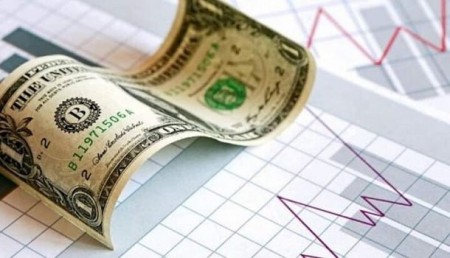 پیش‌بینی برگشت و چشم‌اندازهای آینده دلار  در فروردین 1403