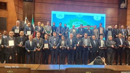 دریافت تندیس زرین ملی سازمان حفاظت محیط زیست امیر کبیر کاشان برای بار دوم
