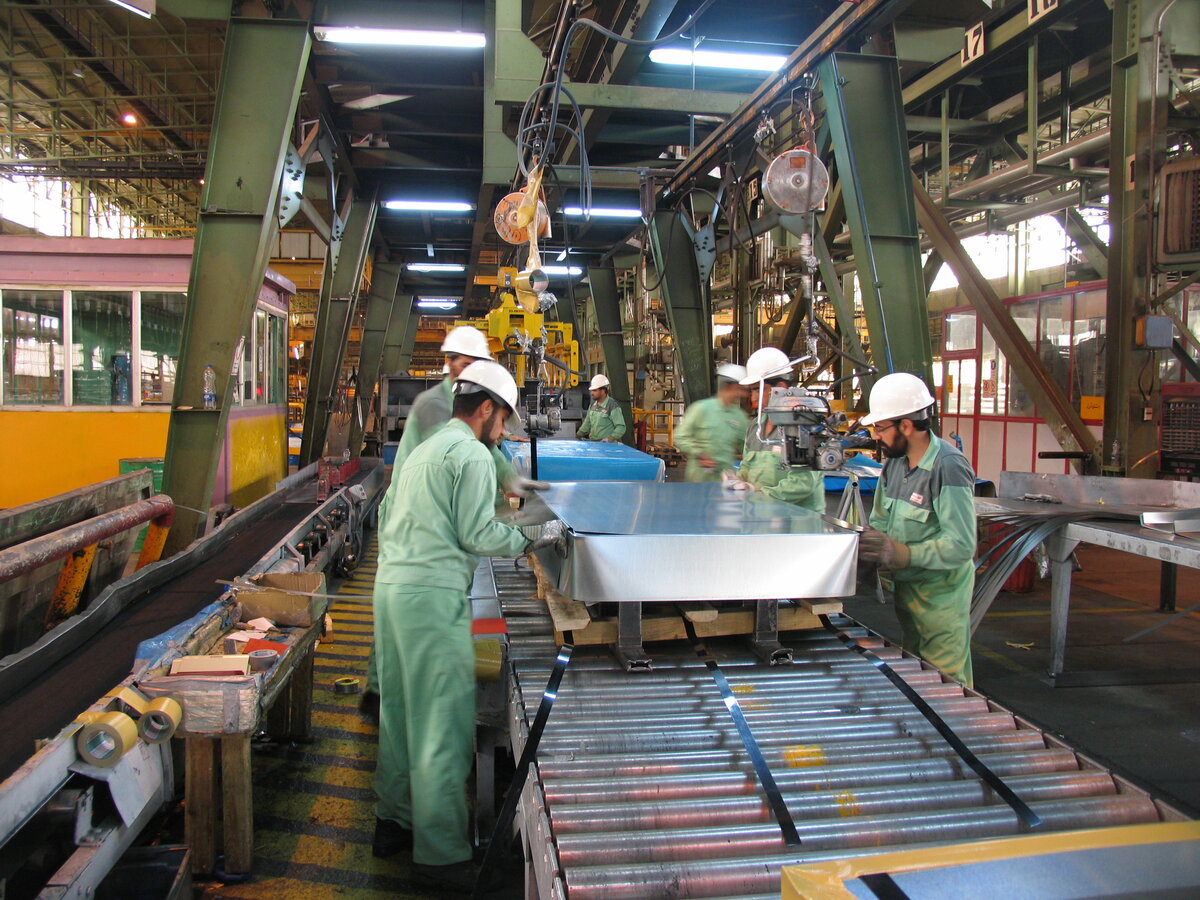 رشد ۳۸.۷ درصدی درآمد فروش فولاد مبارکه در ۴ماهه ابتدایی سال ۱۴۰۲