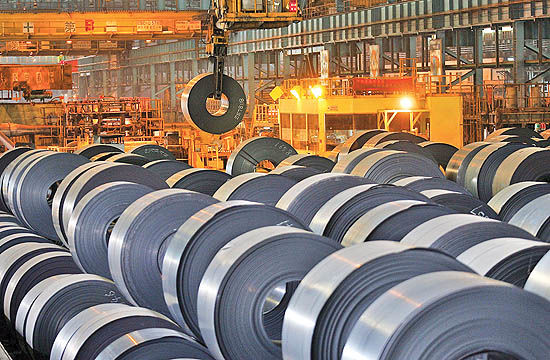 محدودیت های دولتی به مشکلات صادرات فولاد دامن زده