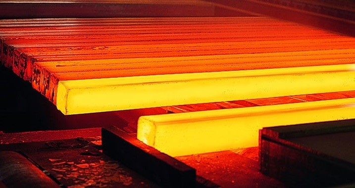 عبور تولید شمش فولاد از رکورد ۲۲.۵ میلیون تن در سال ۹۹.